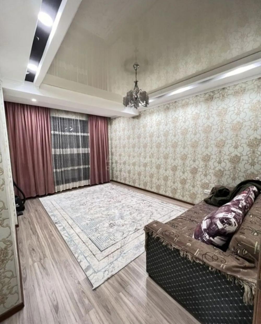 Сдаю 1-комнатную квартиру, 34кв. м., этаж - 1/4, политех.