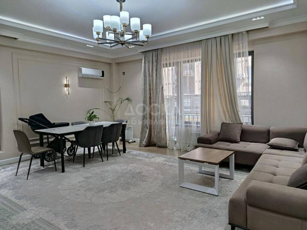 Продаю 3-комнатную квартиру, 110кв. м., этаж - 3/12, Асанбай.