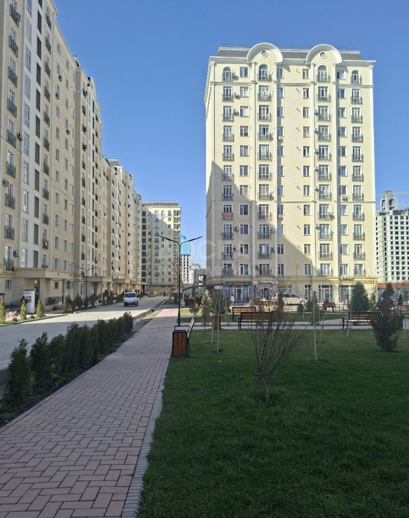 Продаю 2-комнатную квартиру, 76кв. м., этаж - 5/14, Продается квартира с дизайнерским ремонтом. ЖК Арт-Сити.