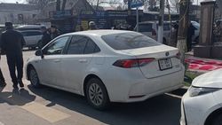 На Эркиндик—Куренкеева машина стояла на пешеходном переходе