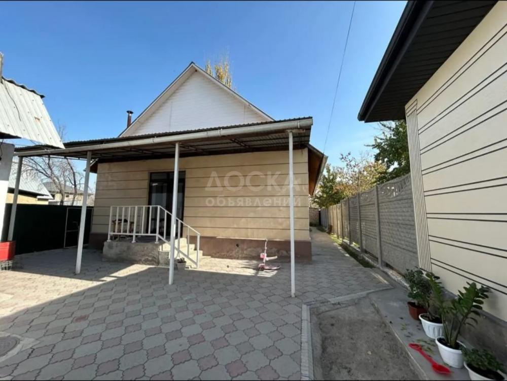 Продаю дом 4-ком. 110кв. м., этаж-1, 5-сот., стена кирпич, Пригородное.