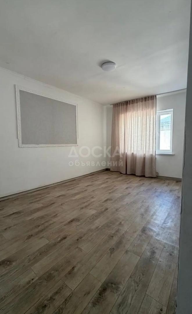 Сдаю 1-комнатную квартиру, 34кв. м., этаж - 3/3, Тунгуч.