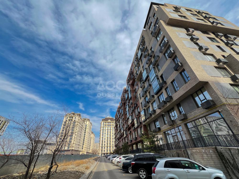 Продаю 3-комнатную квартиру, 114кв. м., этаж - 3/10, Микрорайон "Асанбай".