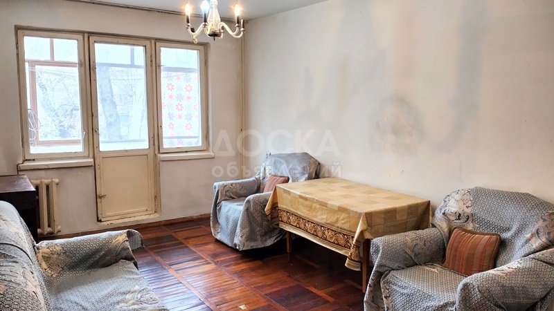 Сдаю 2-комнатную квартиру, 45кв. м., этаж - 2/5, район Уметалиева-Боконбаева, Чокморова 258.