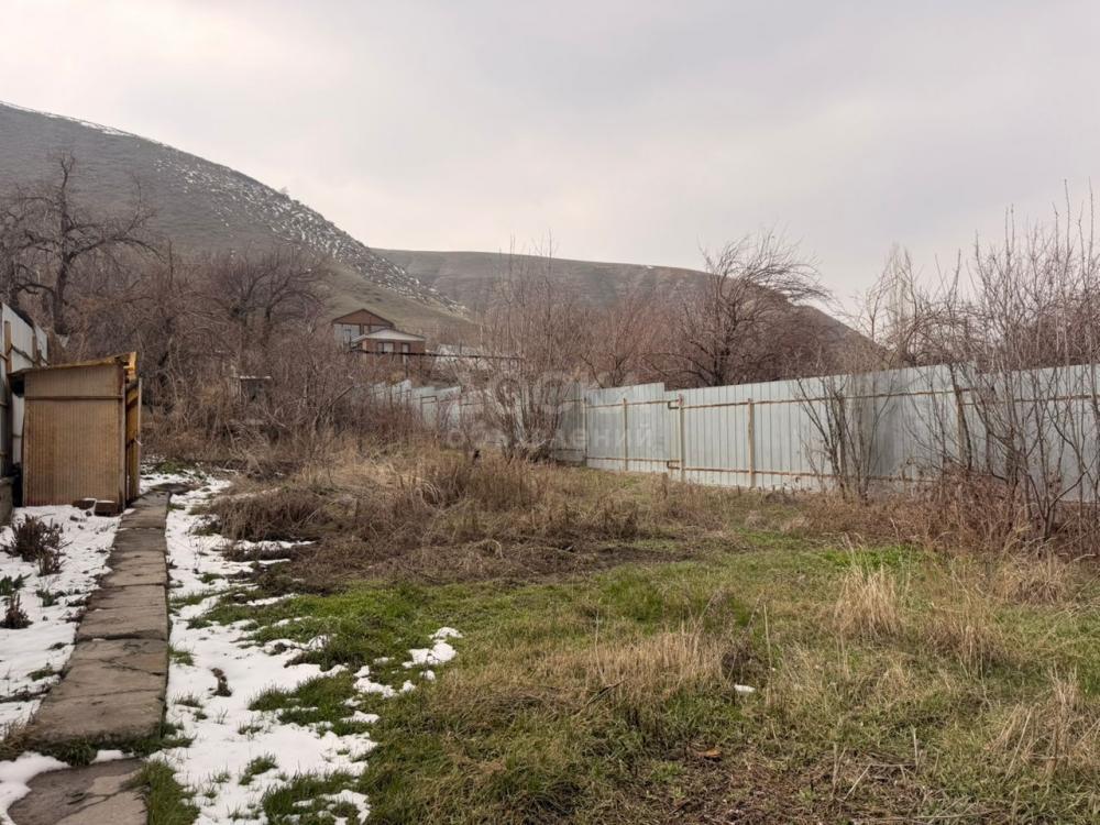 Продаю участок под строительство, 7 соток с.Чон-Арык/ ул.Кожобергенова .