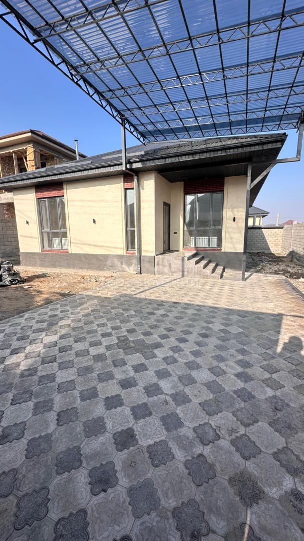 Продаю дом 4-ком. 130кв. м., этаж-1, 4-сот., стена кирпич, новый дом с ремонтом. Ж/М Рухий-Мурас 2. 165000$.