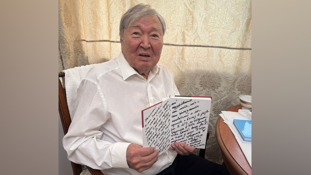 Олжас Сулейменов