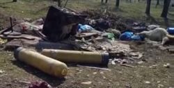 Старый диван, туша барана, строймусор — свалка по пути к Ала-Арчинскому водохранилищу