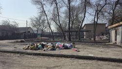 Бишкекчанин просит вернуть мусорные контейнеры на Рижская—Варшавская