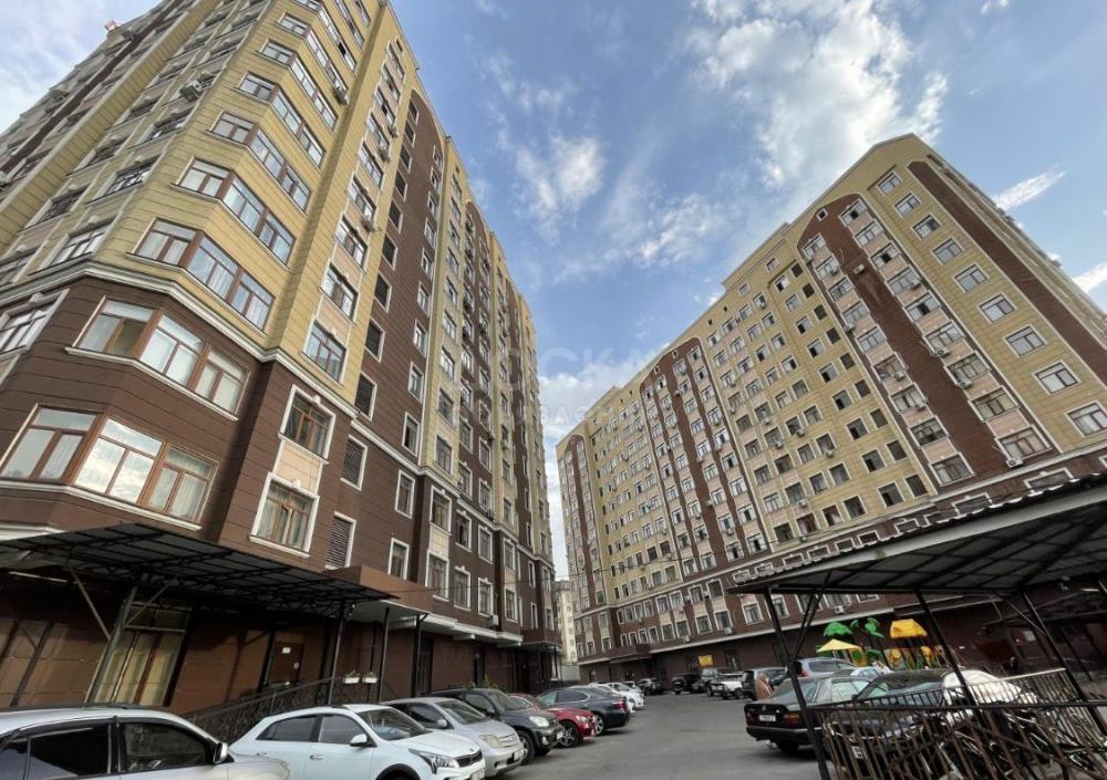 Продаю 2-комнатную квартиру, 65кв. м., этаж - 3/12, Магистраль / Пудовкина.