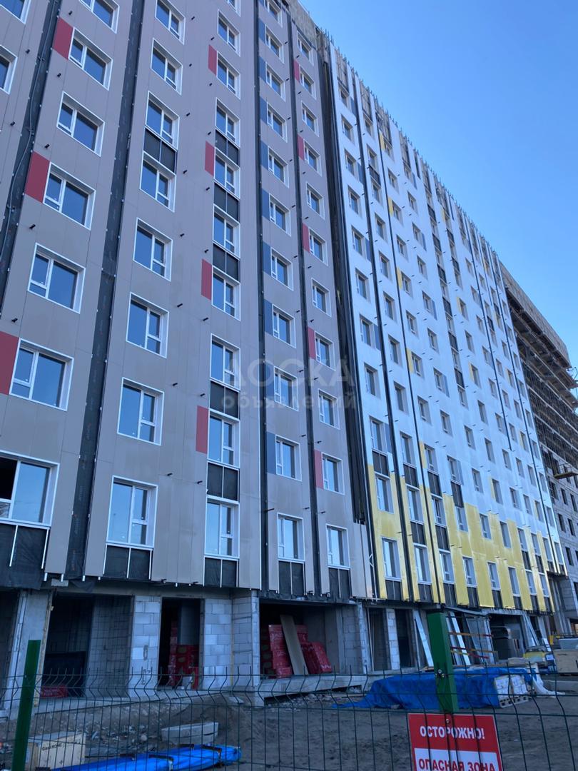 Продаю 3-комнатную квартиру, 72кв. м., этаж - 2/12, Ул. Чокана Валиханова/Льва Толстого, ЖК "Эсентай". 79500$.