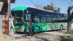 Электробус №6 попал в ДТП на улице Алыкулова