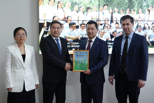 Кыргызстан получил дроны для мониторинга и защиты сельхозугодий