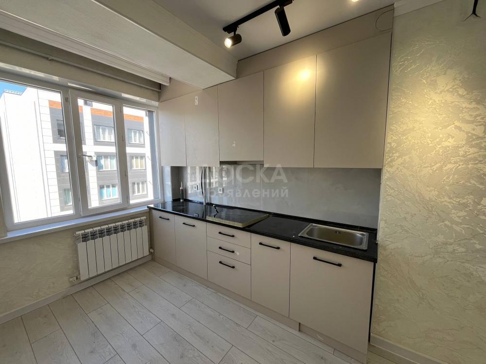 Продаю 2-комнатную квартиру, 54кв. м., этаж - 4/5, Манаса 201.