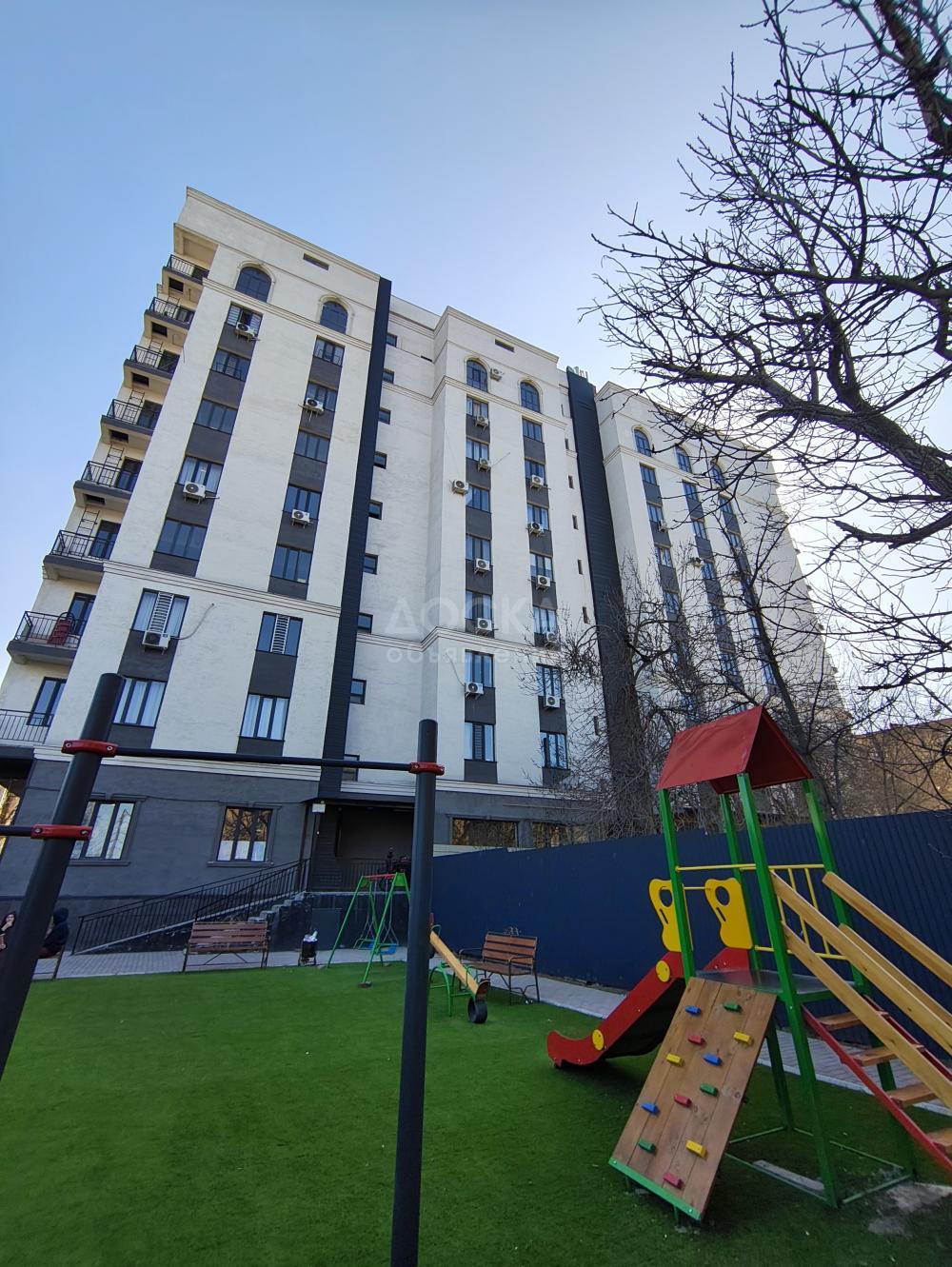 Продаю 2-комнатную квартиру, 59кв. м., этаж - 4/9, Таатан.