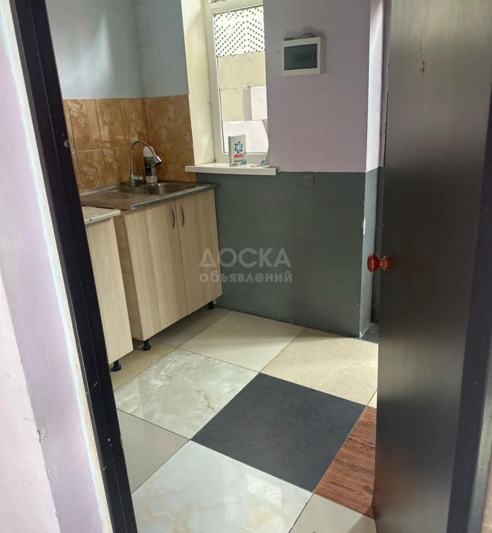 Сдаю 1-комнатную квартиру, 34кв. м., этаж - 2/2, Пишпек.