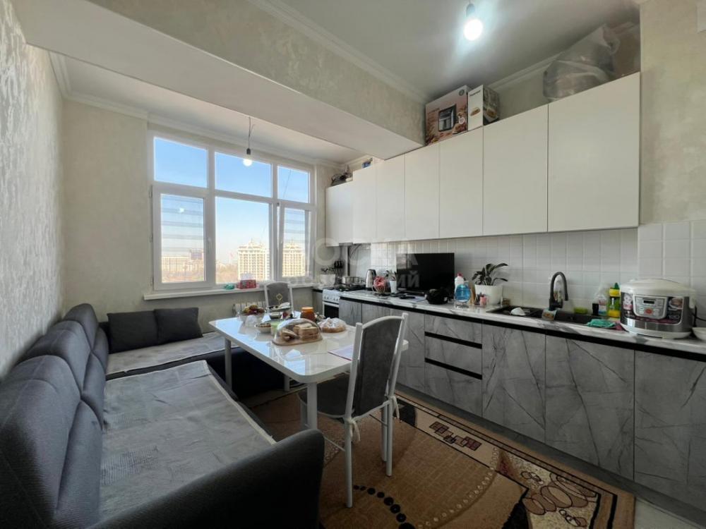 Продаю 1-комнатную квартиру, 33кв. м., этаж - 10/15, Вефа.