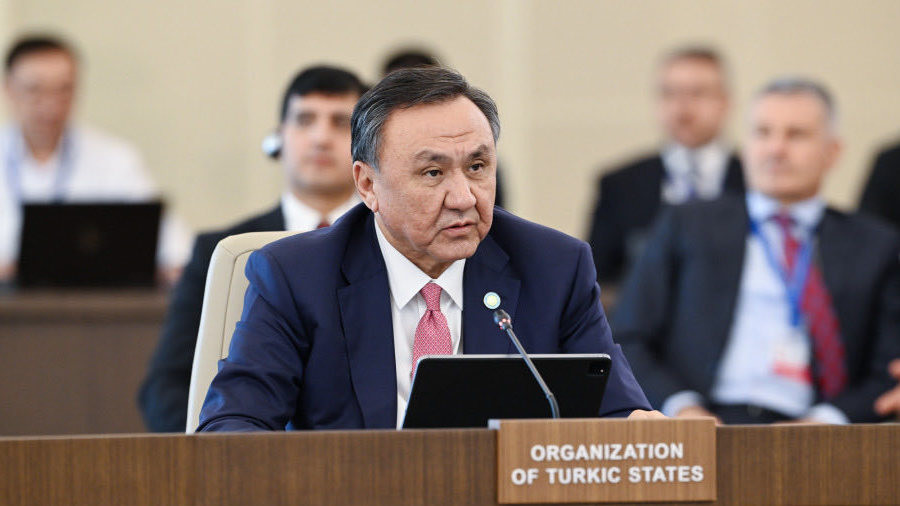 Кубанычбек Өмүралиев