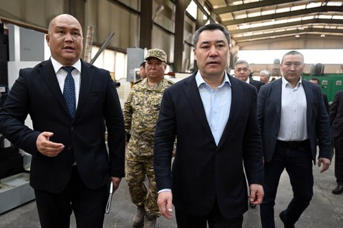 садыр жапаров