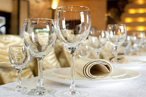 Число зарегистрированных ресторанов и гостиниц в Бишкеке за год выросло на 13,2%