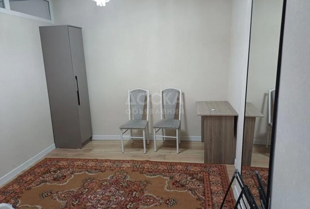 Сдаю 1-комнатную квартиру, 35кв. м., этаж - 2/5, пишпек.
