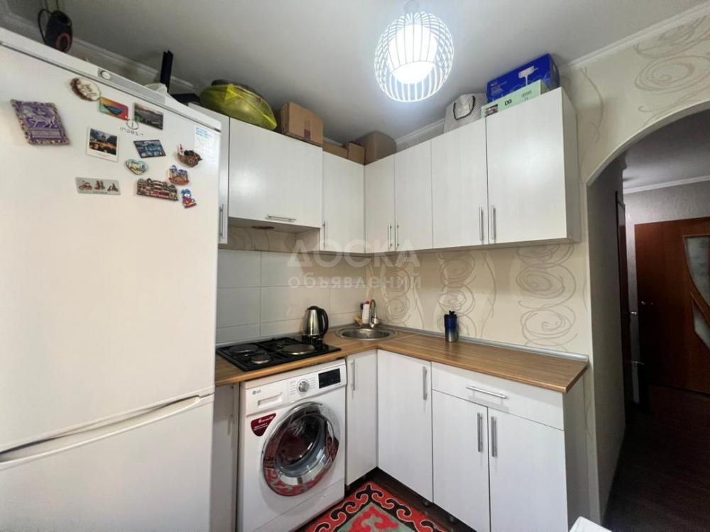 Продаю 1-комнатную квартиру, 31кв. м., этаж - 1/5, 8 мкр.