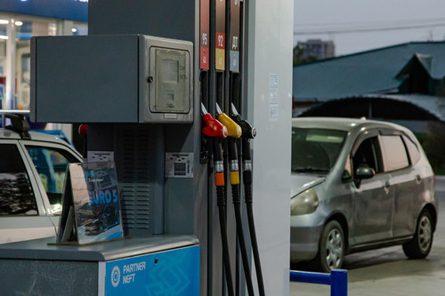 Топливо в КР дешевле, чем в соседних странах, несмотря на рост цен, - глава Ассоциации нефтетрейдеров