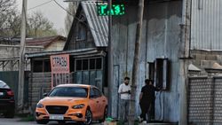 Соблюдается ли пожарная безопасность газовой заправки в частном доме на Алма-Атинской? - житель