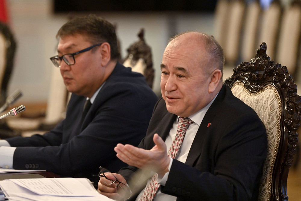 Өмүрбек Текебаев