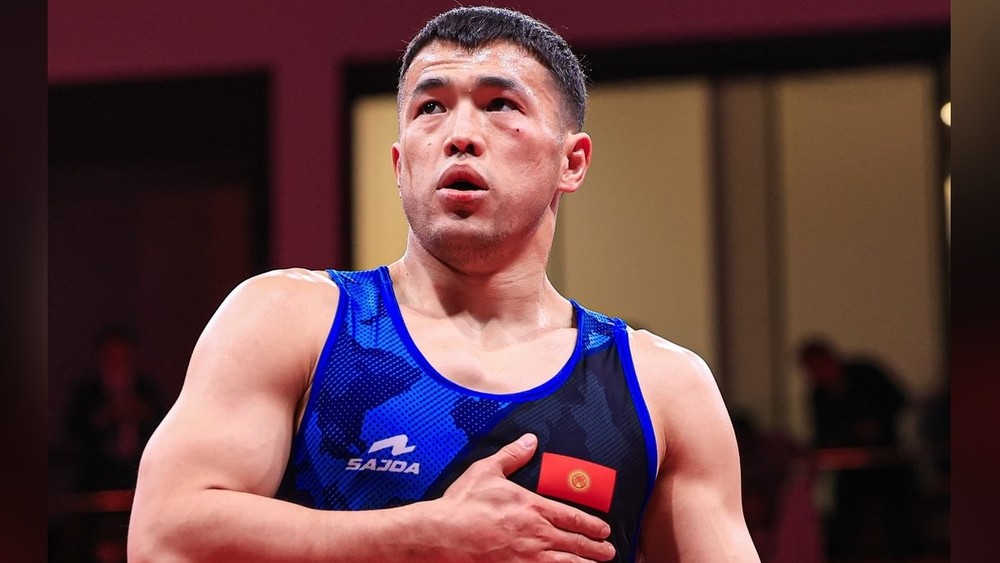 Акжол Махмудов