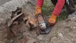 Куски железа на Жибек Жолу—Абдрахманова демонтировали