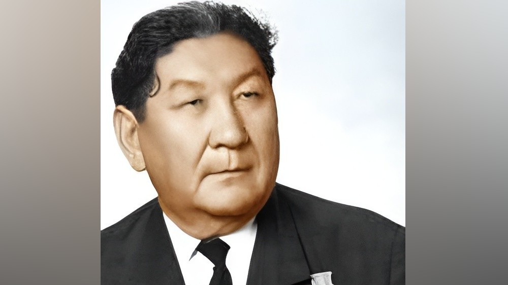 Торобай Кулатов