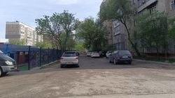 В мэрии ответили, законна ли парковка возле нового садика в мкр Восток-5