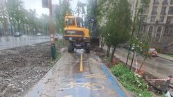 После работы трактора велодорожка на Айтматова остается грязной, - житель