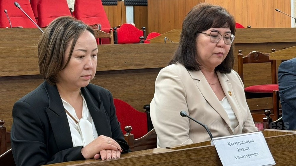 Бакыт Кыдыралиева, Эльмира Барыктабасова