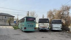 В УПСМ ответили, законна ли парковка пассажирских автобусов на Пензенском переулке