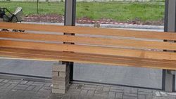 Ноу-хау на новой остановке по проспекту Чынгыза Айтматова. Фото горожанина
