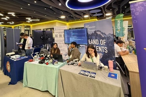 AI, финтех и госуслуги: Что представили на Экспо по цифровизации в Бишкеке