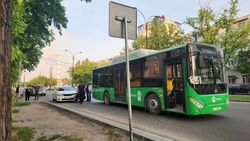 В Востоке-5 столкнулись автобус №34 и легковушка