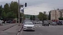 В 12 мкр не работали светофоры. Их починили