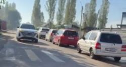 На Саадаева—Тоголок Молдо неправильно установлен светофор, из-за чего на районе пробки, - житель
