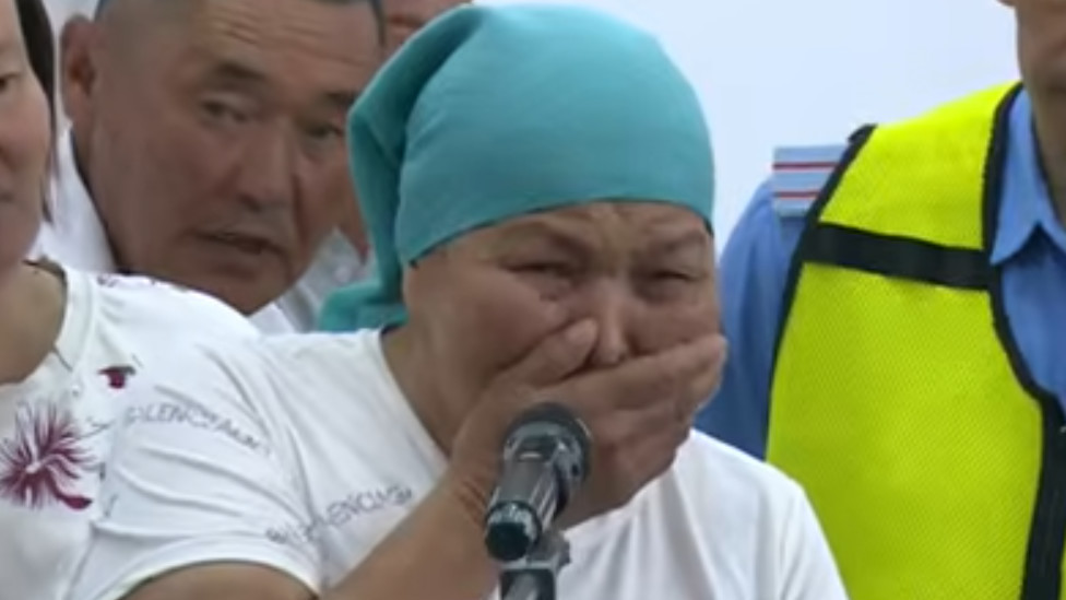 У жительницы Чуйской области произошла истерика, когда она обратилась к полпреду