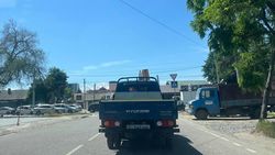 Водитель просит поставить регулировщика на Гагарина—Репина на время ремонта на ул.Льва Толстого. Фото