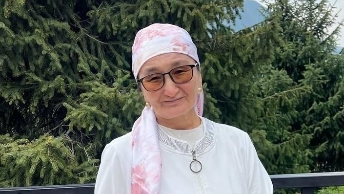 Жизнь в регионах: Шырдаки, выделка шкур и «боз үй себет»: Как мастерица Батма Бейшеева из Нарына возрождает этно-тренды