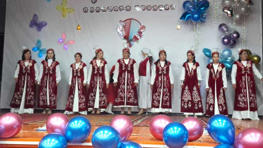 В Ат-Башинском районе отметили День матери и наградили победителей конкурса «Манас таануу»