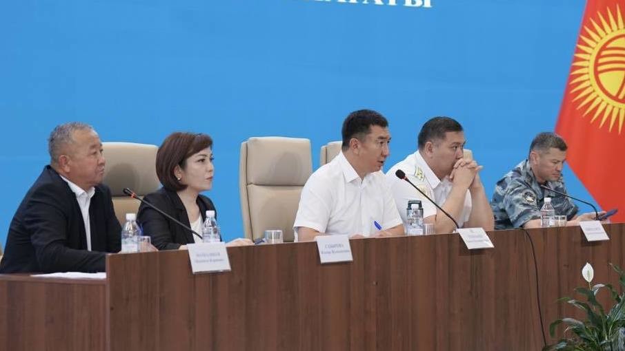 Жители города Манас подняли вопрос о необходимости школы и детского сада