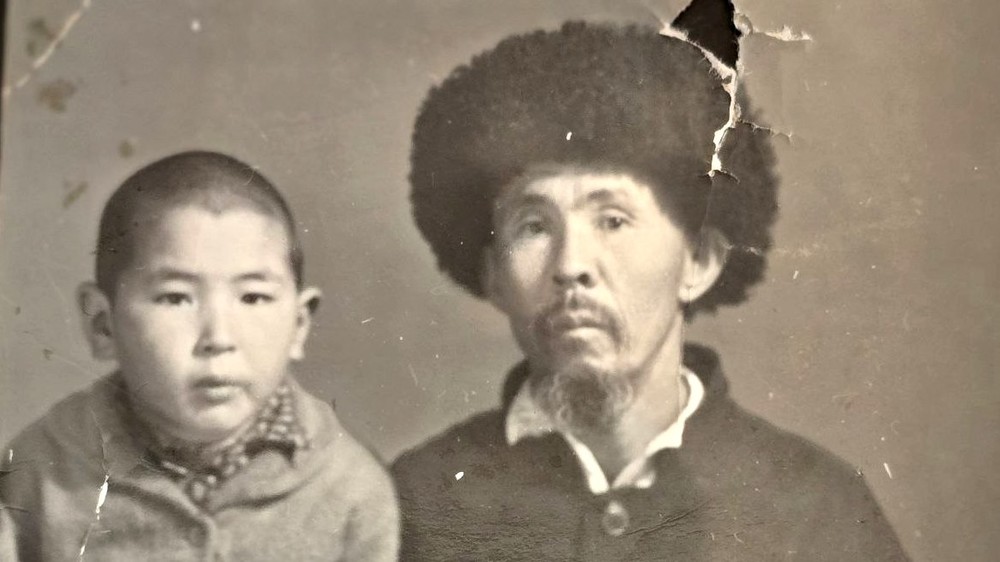 «Тарых инсаны»: История Мөлкөша Өмүрбаева, чье имя внесено на аллею «Жеңиш» в городе Кара-Куль