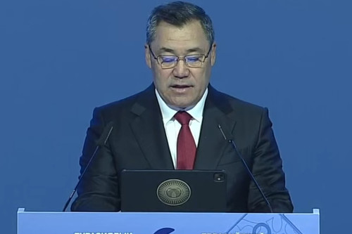 Жапаров: ИИ должен укрепить суверенитет стран, а не превратить их в потребителей чужих технологий
