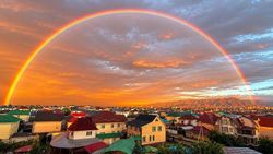<b>Фото</b> – Эпичная гроза и радуга над Бишкеком