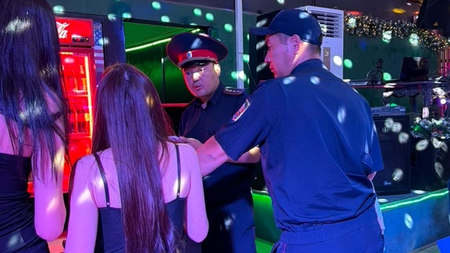 В Токмоке провели ночной рейд